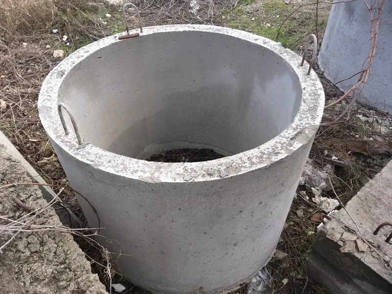 Установка бетонных колец